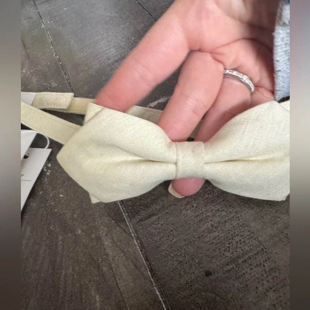 JANIE AND JACK NWT Pale Yellow Bow Tie Ages 6+‎ Linen Cotton Blend Velcro Close